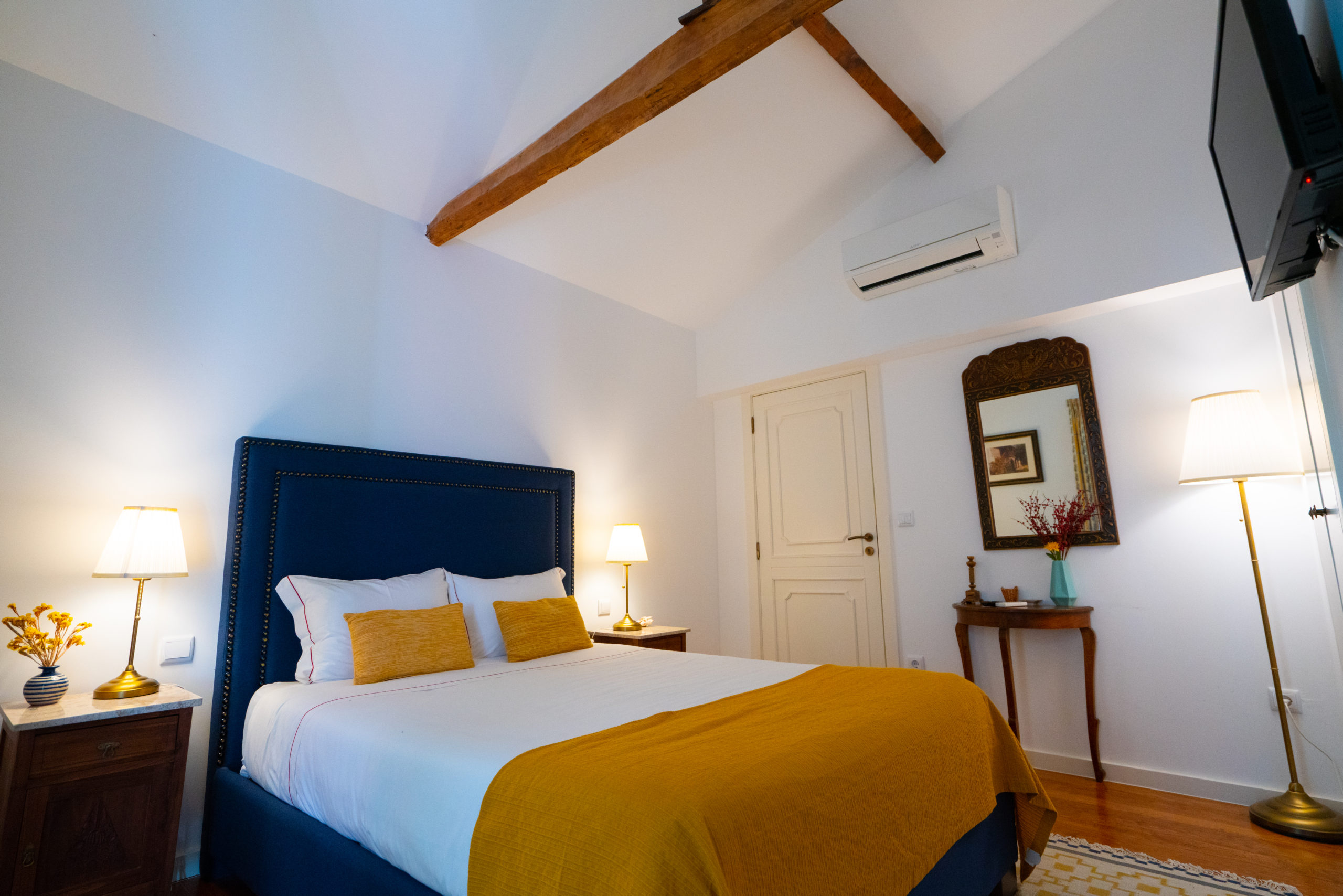 Quarto Vintage House 1